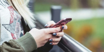 Lesbian women talk about meeting ‘transbians’ on women-only dating sites
