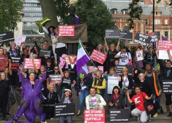 “Hear Me Roar”: Protesters demand Labour and The Lancet stop dehumanising women, reports MrMenno