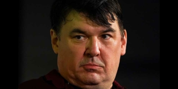 Dennis Kavanagh talks to Graham Linehan: “I knew it was a dangerous debate to get involved in and I knew they’d come after my livelihood.”