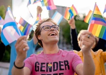 ‘A Guide to Peaking the Woke’ by an LGN reader: “Most people have no idea of the harm that lies beneath the rainbow flags and the seemingly innocuous mantras.”